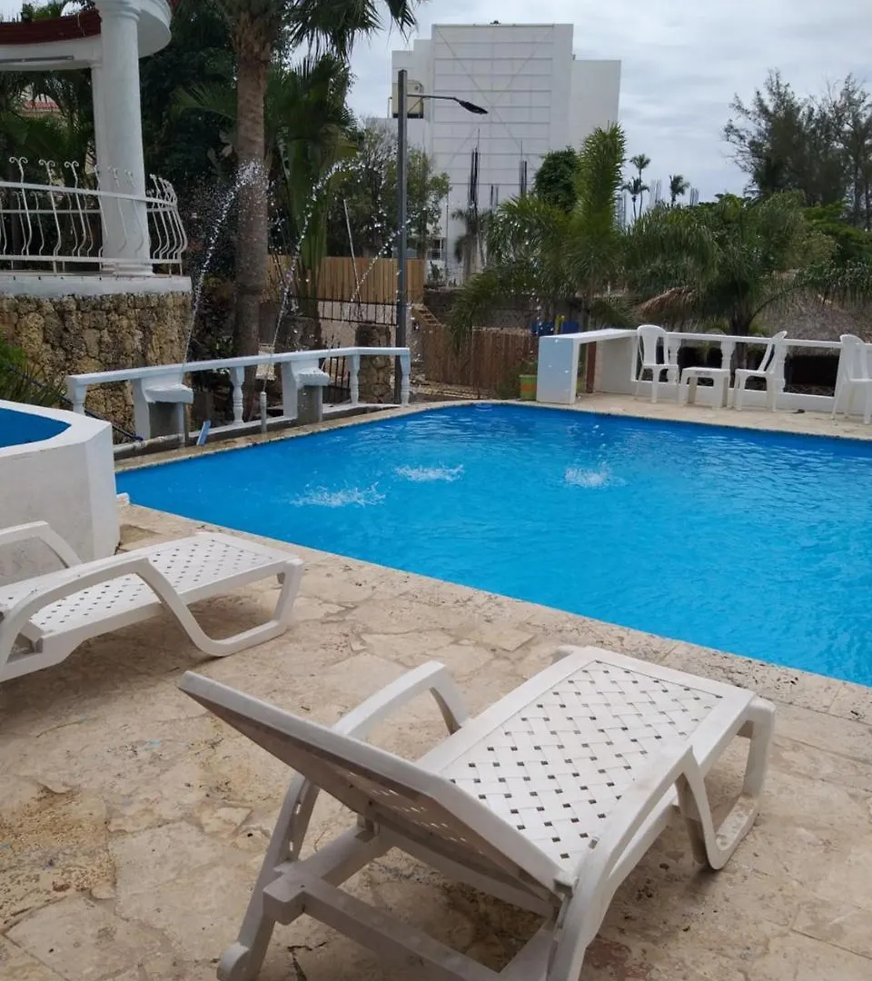 Club Tropical De Los Santos Boca Chica 3*,